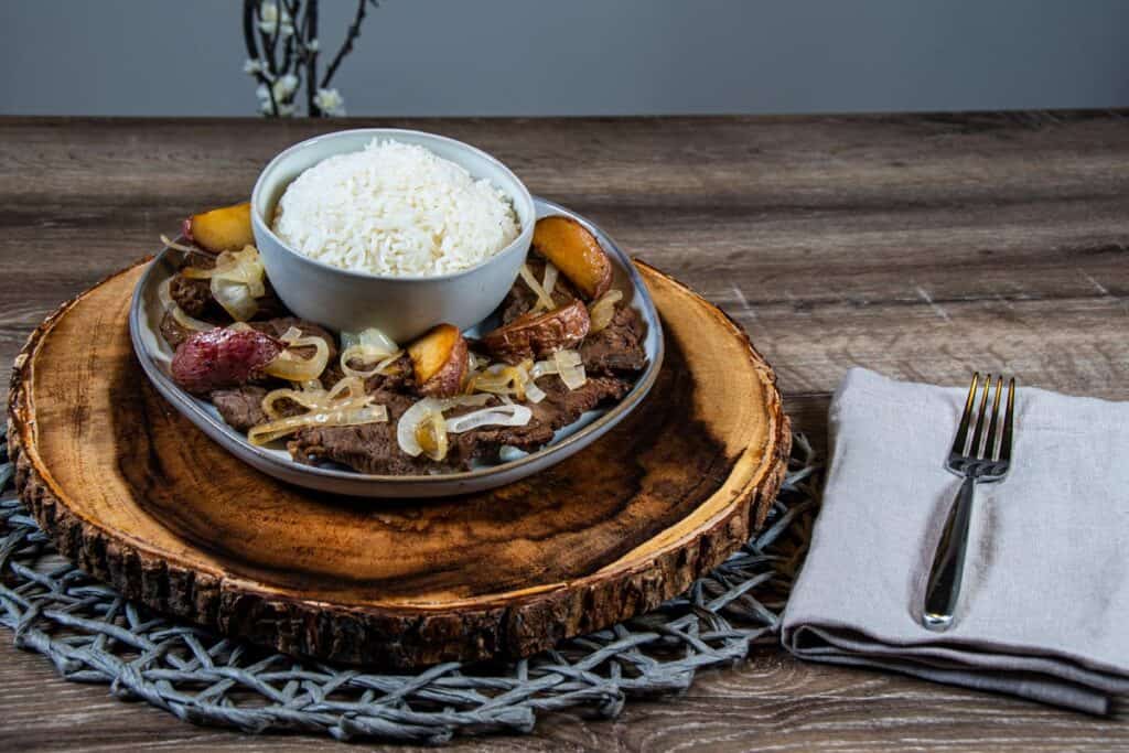 Filipino Beef Steak Recipe with Onions (Bistek) - JOZmahal
