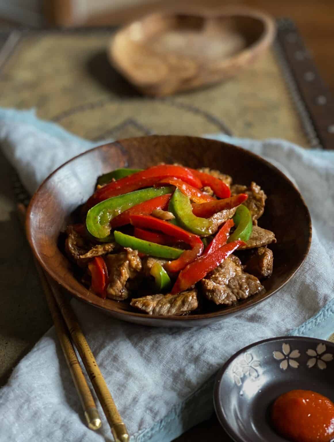 Stir Fry Beef With Sriracha Sauce (Easy Recipe) JOZmahal